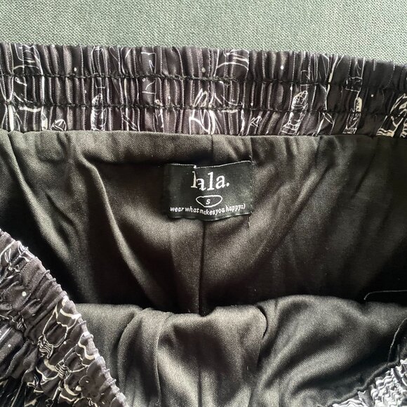 NWT Dressed in LALA Interstellar Astronauts Long Sleeve Plissé Set, Size S - Picture 13 of 15